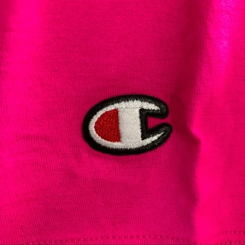 Champion NWT Sport Lightweight Vivid Fuchsia Tee